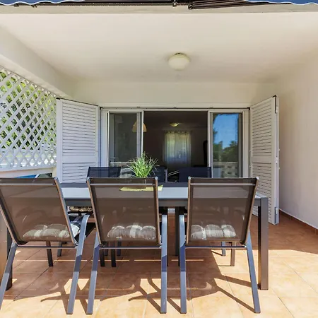 Prm116 By Interhome *