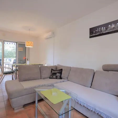 Holiday home Prm116 By Interhome Premantura