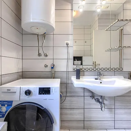 Prm116 By Interhome *