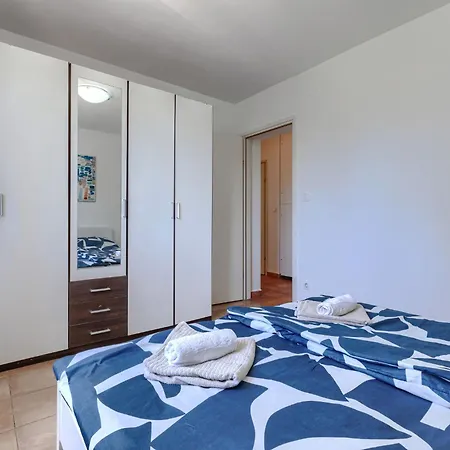 Holiday home Prm116 By Interhome *