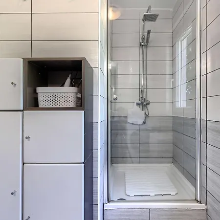 Prm116 By Interhome * Premantura