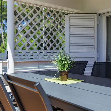 Holiday home Prm116 By Interhome Premantura